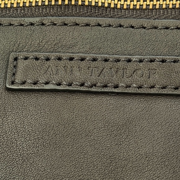 Ann Taylor 100% genuine leather fold over Black Leather clutch - Picture 4 of 8